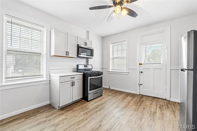 4763 Goethe Avenue, St Louis, MO 63116