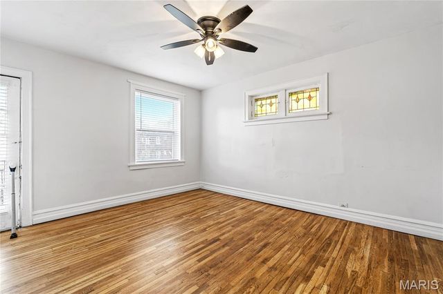 4763 Goethe Avenue, St Louis, MO 63116