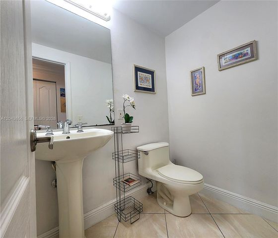3505 S Ocean Dr 1103, Hollywood, FL 33019
