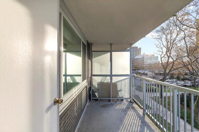 100 York Street 3B, New Haven, CT 06511