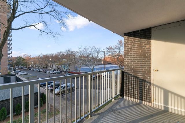 100 York Street 3B, New Haven, CT 06511