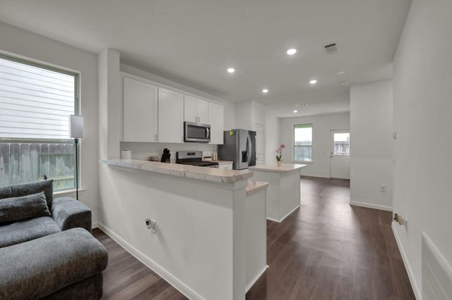16435 Big Hickory Drive, Conroe, TX 77302