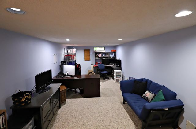 306 N Hampton Drive, Durand, MI 48429