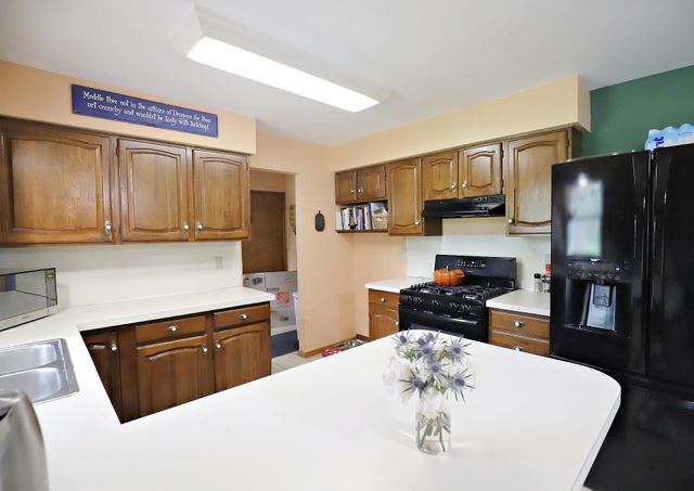 306 N Hampton Drive, Durand, MI 48429