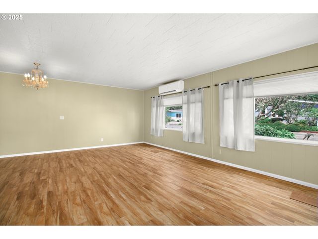 3437 Ne BENTON St, Newport, OR 97365