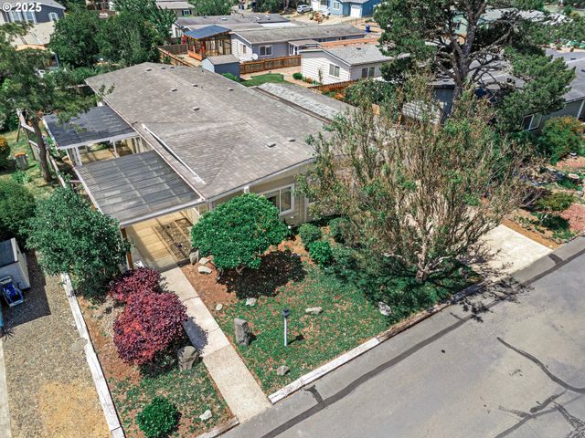3437 Ne BENTON St, Newport, OR 97365