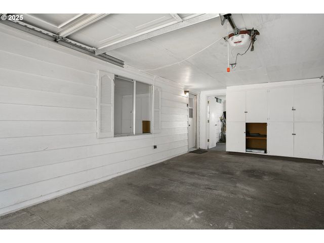 3437 Ne BENTON St, Newport, OR 97365