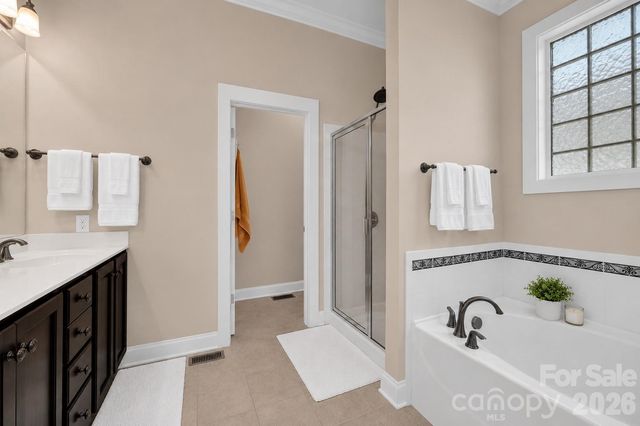 4090 Library Lane NW, Conover, NC 28613
