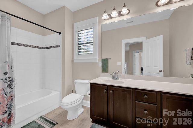 4090 Library Lane NW, Conover, NC 28613
