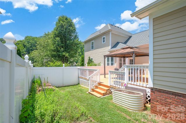 4090 Library Lane NW, Conover, NC 28613