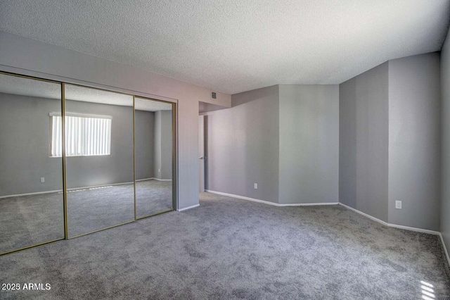 2220 W DORA Street 214, Mesa, AZ 85201