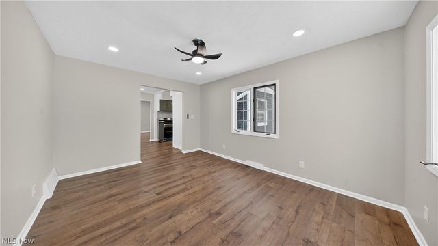 16811 Invermere Avenue, Cleveland, OH 44128