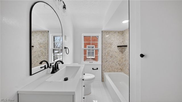 16811 Invermere Avenue, Cleveland, OH 44128