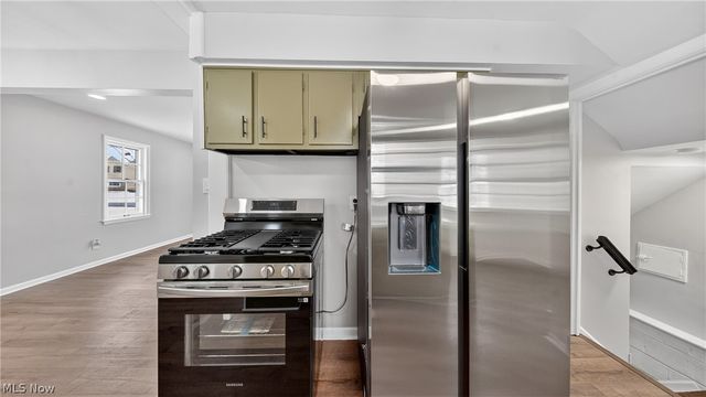 16811 Invermere Avenue, Cleveland, OH 44128