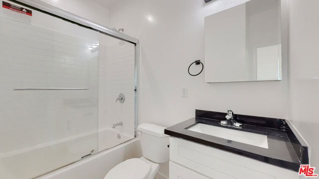 1509 S Cloverdale Avenue, Los Angeles, CA 90019