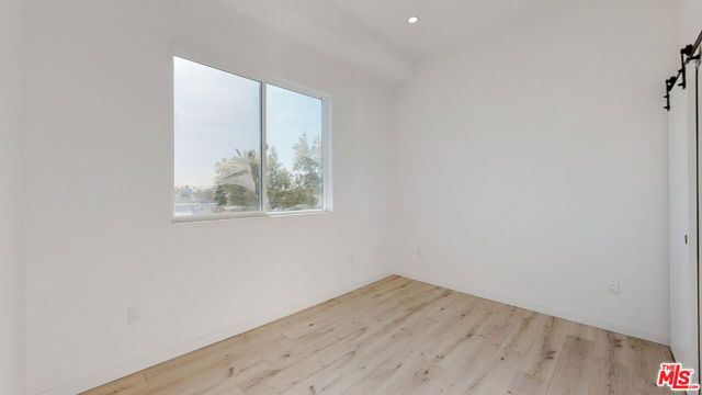 1509 S Cloverdale Avenue, Los Angeles, CA 90019