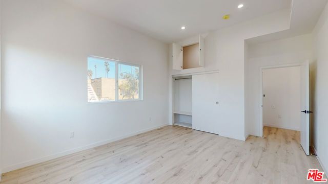 1509 S Cloverdale Avenue, Los Angeles, CA 90019