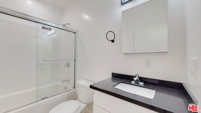 1509 S Cloverdale Avenue, Los Angeles, CA 90019