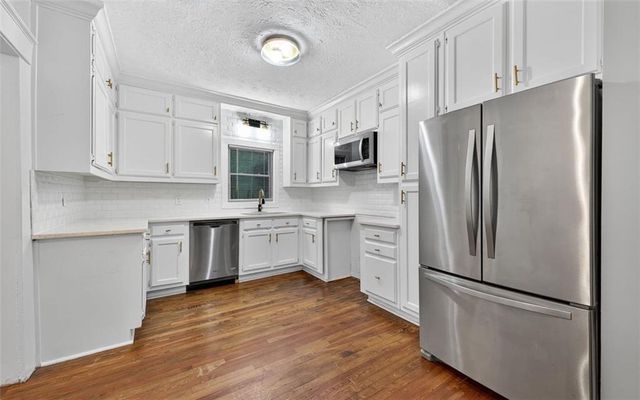 6453 SHADOW ROCK Drive, Lithonia, GA 30058