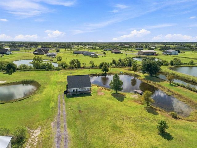 113 Belle Savane Road, Lake Charles, LA 70607