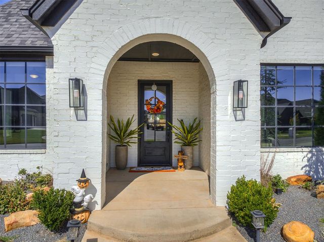 8429 NW 130th Street, Oklahoma City, OK 73142