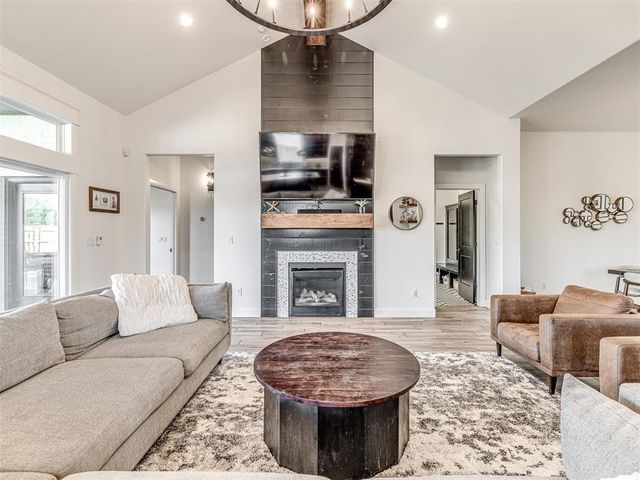 8429 NW 130th Street, Oklahoma City, OK 73142