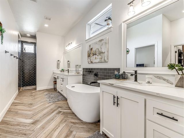 8429 NW 130th Street, Oklahoma City, OK 73142