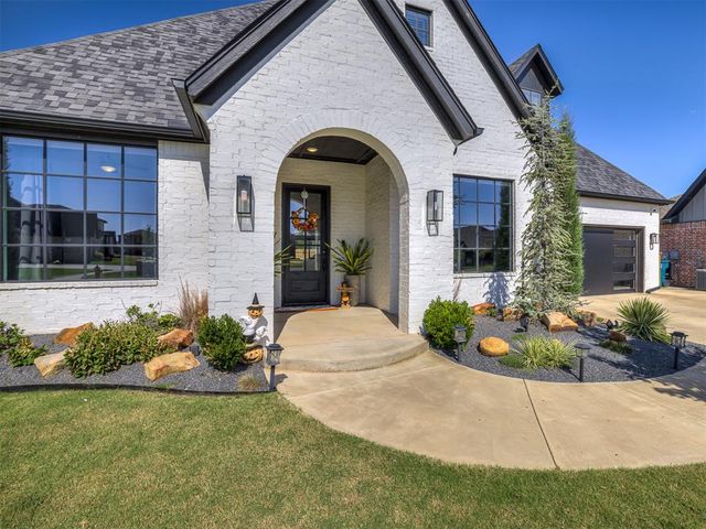 8429 NW 130th Street, Oklahoma City, OK 73142