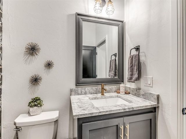 8429 NW 130th Street, Oklahoma City, OK 73142