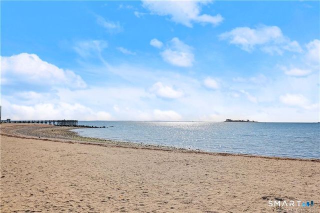 89 Carriage Path South 89, Milford, CT 06460