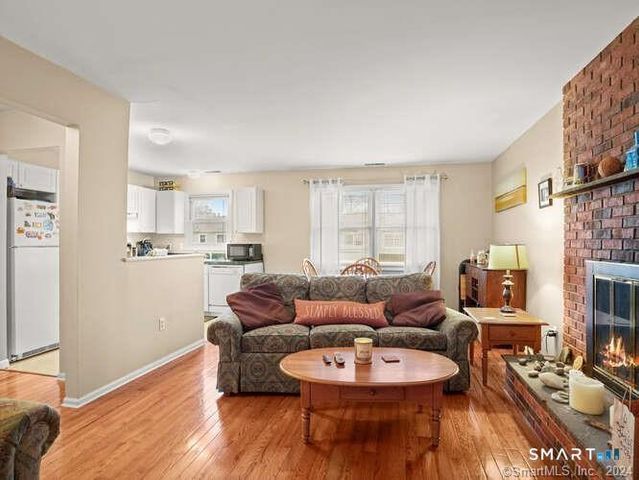 89 Carriage Path South 89, Milford, CT 06460