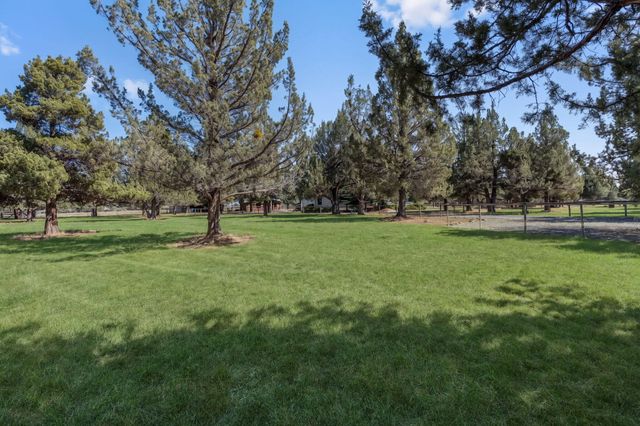 65140 Old Bend Redmond Highway, Bend, OR 97703