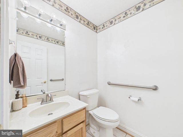 56 SMOOT RD, Woodstock, VA 22664