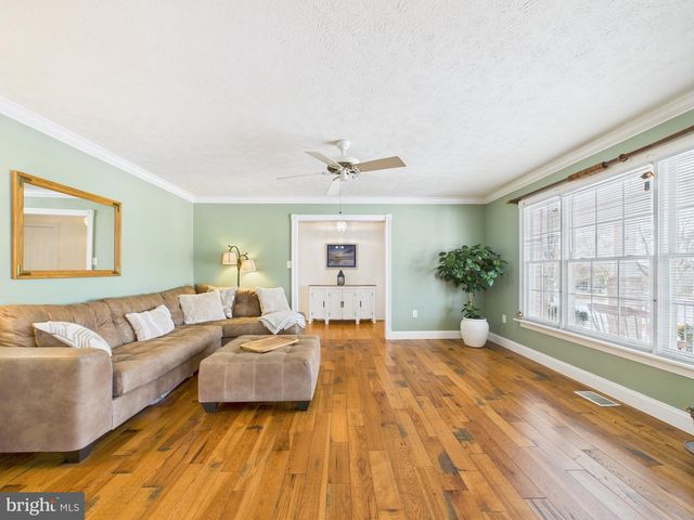 56 SMOOT RD, Woodstock, VA 22664