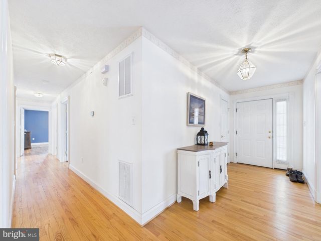 56 SMOOT RD, Woodstock, VA 22664