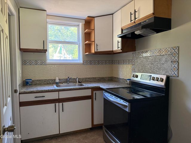 396 County Highway 126, Broadalbin, NY 12025