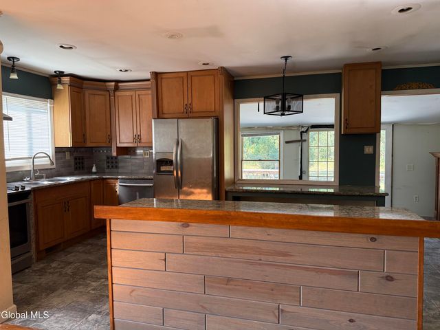 396 County Highway 126, Broadalbin, NY 12025