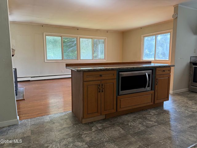 396 County Highway 126, Broadalbin, NY 12025