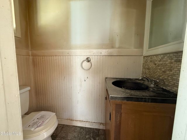 396 County Highway 126, Broadalbin, NY 12025