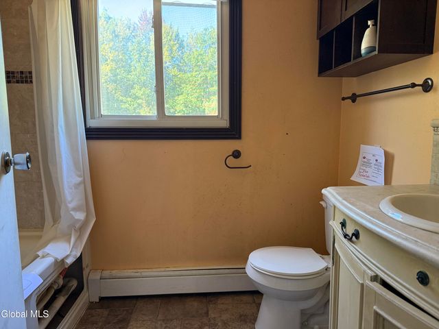 396 County Highway 126, Broadalbin, NY 12025