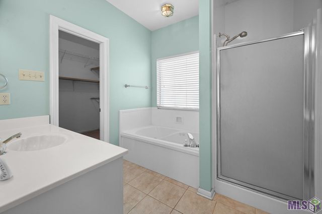 9091 Lockhart Rd, Denham Springs, LA 70726