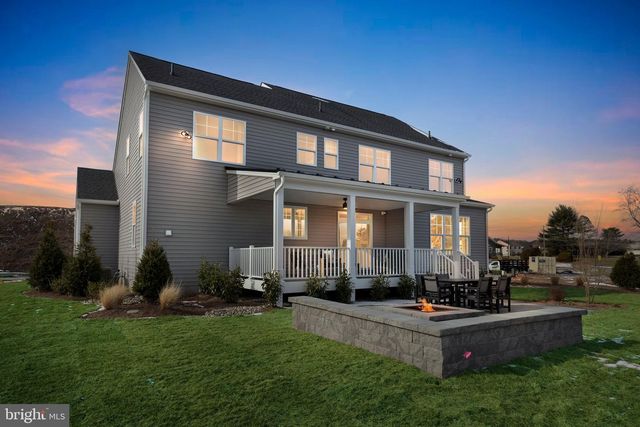 5395 RED OAK DR, Coopersburg, PA 18036