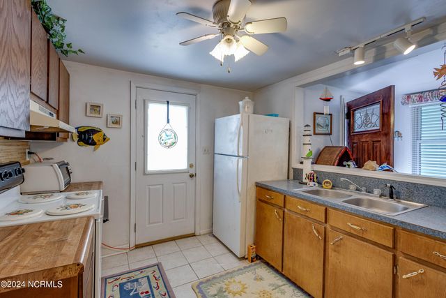 111 E Terminal Boulevard, Atlantic Beach, NC 28512