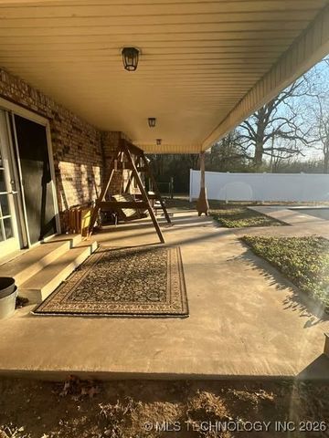 70159 S 336 Road, Wagoner, OK 74467