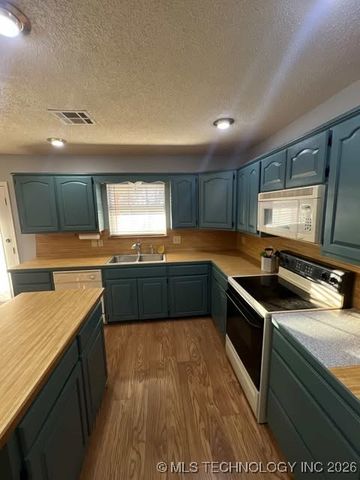 70159 S 336 Road, Wagoner, OK 74467