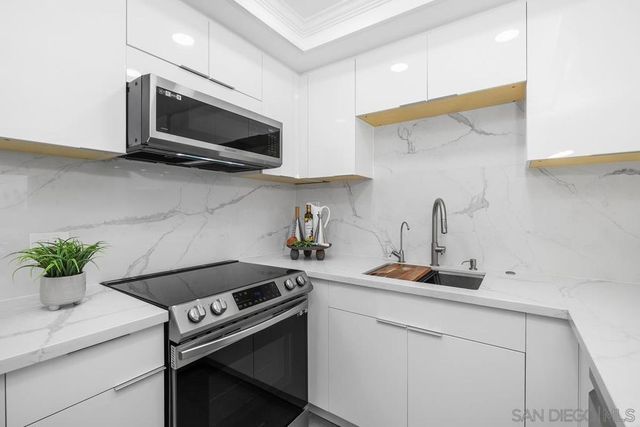 7550 Eads Ave 307, La Jolla, CA 92037