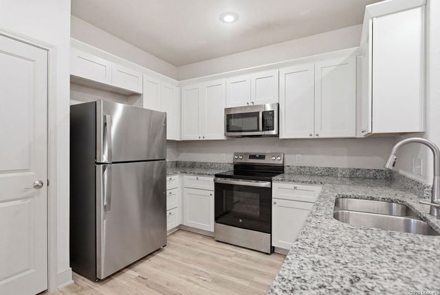 13523 Tulipwood Nook, San Antonio, TX 78253
