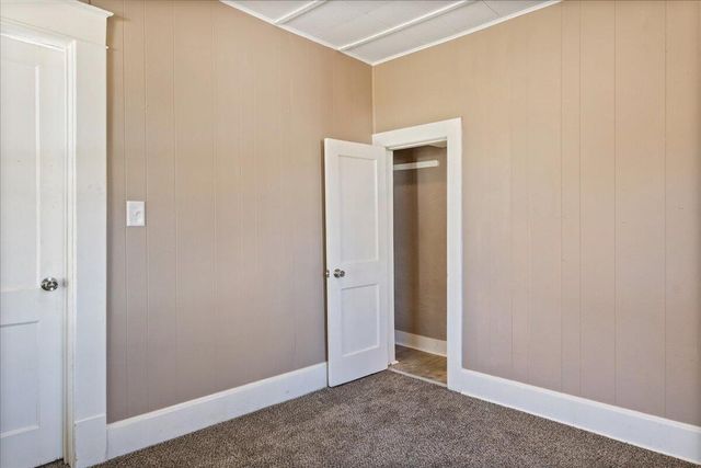 2327 N Lexington Avenue, Springfield, MO 65803