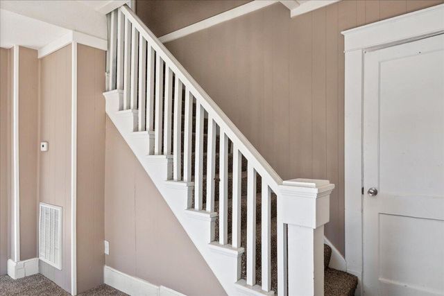 2327 N Lexington Avenue, Springfield, MO 65803