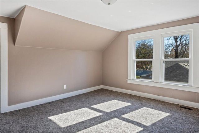 2327 N Lexington Avenue, Springfield, MO 65803